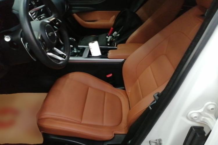 Used Jaguar XEL 2023 2.0T 250 PS R-DYNAMIC S Advanced Sport Edition Left Front Seat