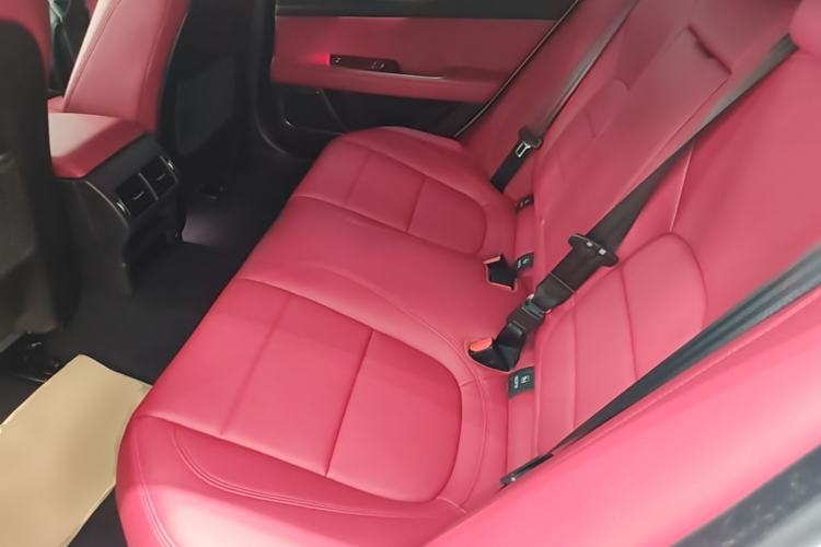 Used Jaguar XEL 2023 2.0T 250 PS R-DYNAMIC S Advanced Sport Edition Left Rear Seat