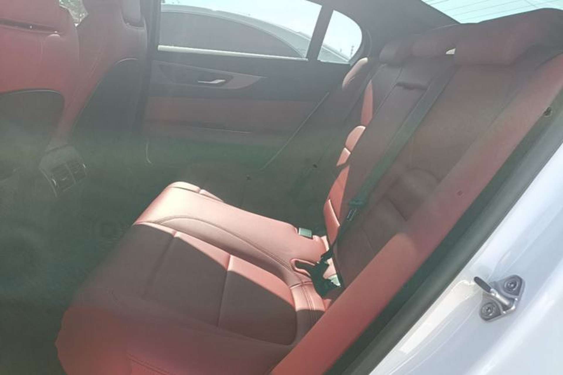 Used Jaguar XEL 2023 2.0T 250 PS R-DYNAMIC S Advanced Sport Edition Left Rear Seat