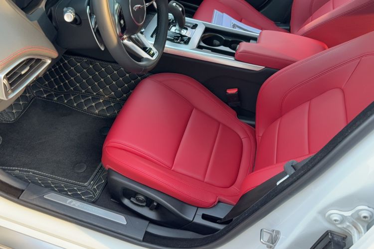 Used Jaguar XEL 2023 2.0T 250 PS R-DYNAMIC S Advanced Sport Edition Left Rear Seat