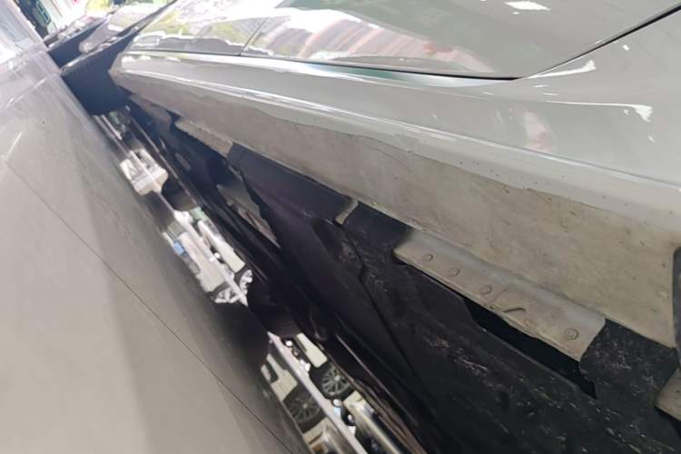 Used Jaguar XEL 2023 2.0T 250 PS R-DYNAMIC S Advanced Sport Edition Left Side Sill