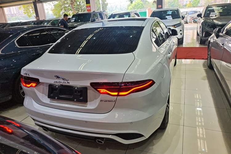 Used Jaguar XEL 2023 2.0T 250 PS R-DYNAMIC S Advanced Sport Edition Rear
