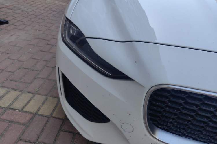 Used Jaguar XEL 2023 2.0T 250 PS R-DYNAMIC S Advanced Sport Edition Right Front Headlight