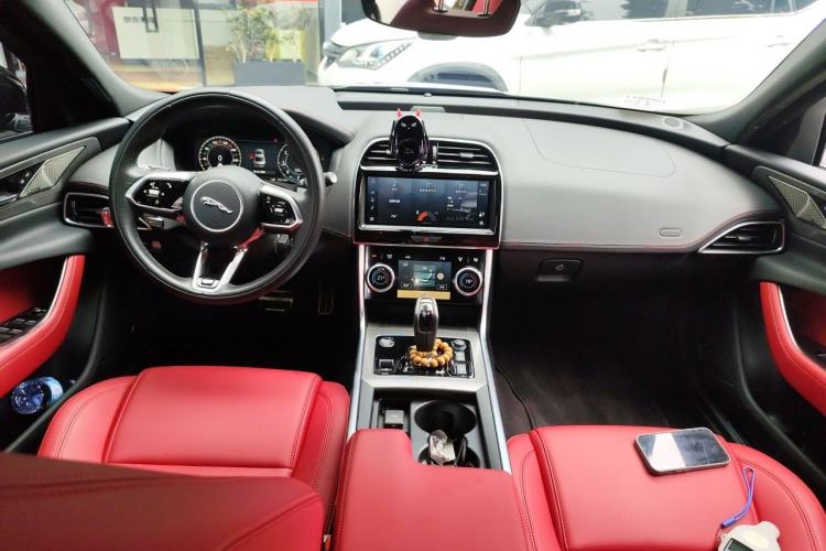 Used Jaguar XEL 2024 2.0T 250 PS R-DYNAMIC S Advanced Sport Edition Center Console