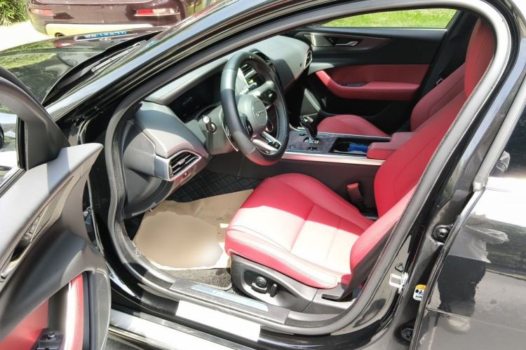 Used Jaguar XEL 2024 2.0T 250 PS R-DYNAMIC S Advanced Sport Edition Driver Seat