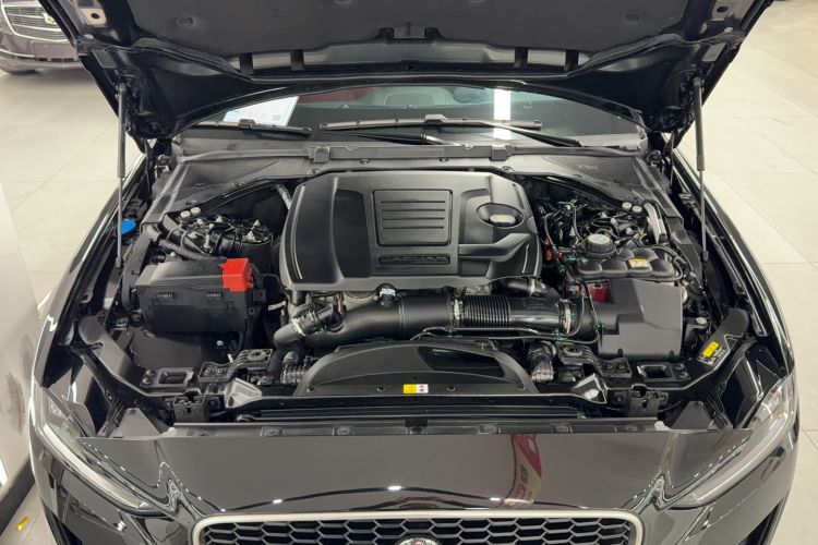 Used Jaguar XEL 2024 2.0T 250 PS R-DYNAMIC S Advanced Sport Edition Engine Bay