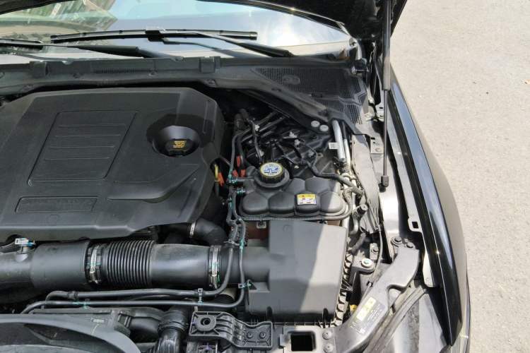 Used Jaguar XEL 2024 2.0T 250 PS R-DYNAMIC S Advanced Sport Edition Engine Bay Left