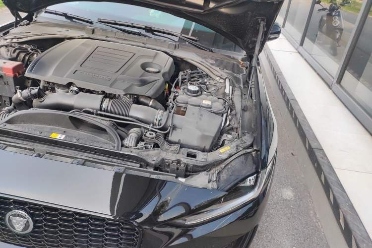 Used Jaguar XEL 2024 2.0T 250 PS R-DYNAMIC S Ebony Black Sport Edition Engine Bay Left