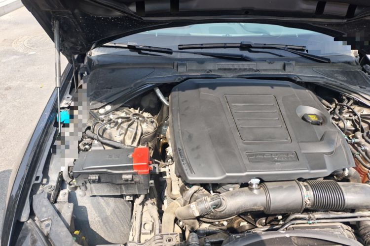 Used Jaguar XEL 2024 2.0T 250 PS R-DYNAMIC S Ebony Black Sport Edition Engine Bay Right