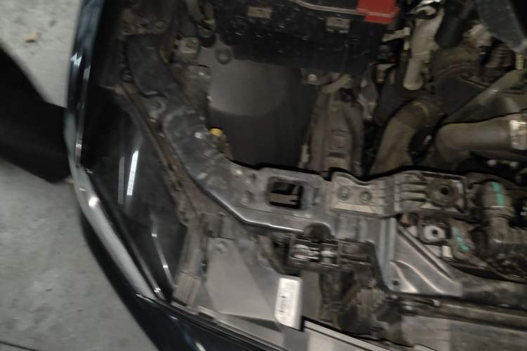 Used Jaguar XEL 2024 2.0T 250 PS R-DYNAMIC S Advanced Sport Edition Engine Bay Right