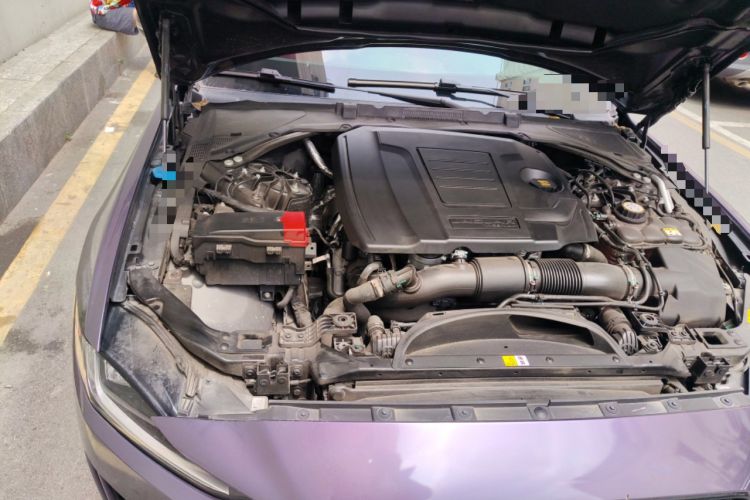 Used Jaguar XEL 2024 2.0T 250 PS R-DYNAMIC S Ebony Black Sport Edition Engine Bay Right