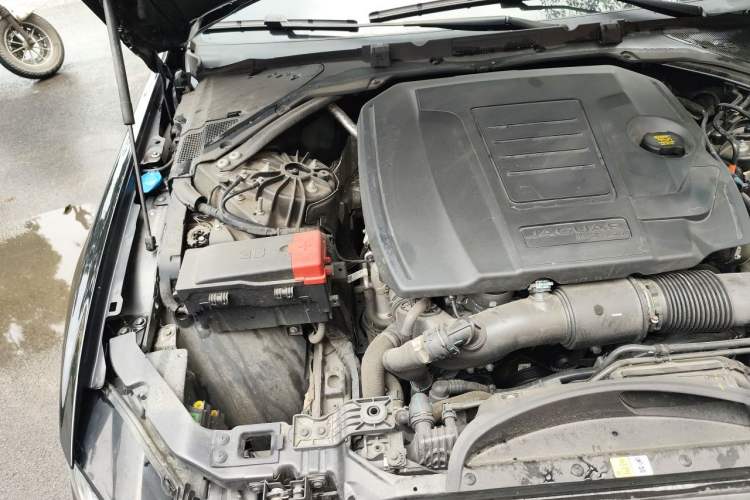 Used Jaguar XEL 2024 2.0T 250 PS R-DYNAMIC S Advanced Sport Edition Engine Bay Right