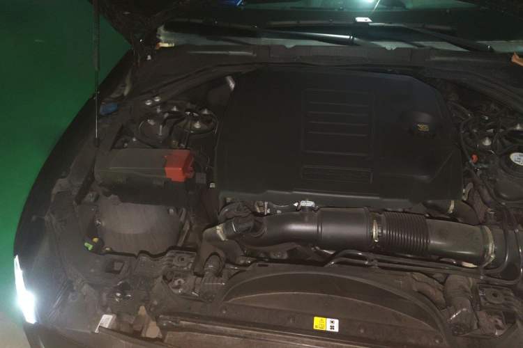 Used Jaguar XEL 2024 2.0T 250 PS R-DYNAMIC S Advanced Sport Edition Engine Bay Right