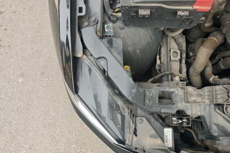 Used Jaguar XEL 2024 2.0T 250 PS R-DYNAMIC S Advanced Sport Edition Engine Bay Right