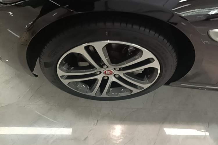 Used Jaguar XEL 2024 2.0T 250 PS R-DYNAMIC S Advanced Sport Edition Exterior 4