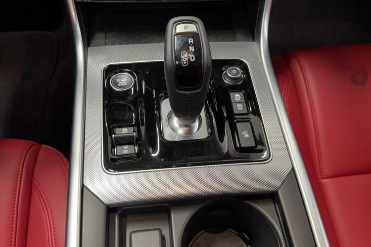 Used Jaguar XEL 2024 2.0T 250 PS R-DYNAMIC S Advanced Sport Edition Gear Lever