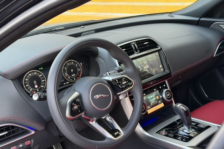 Used Jaguar XEL 2024 2.0T 250 PS R-DYNAMIC S Advanced Sport Edition Interior 2