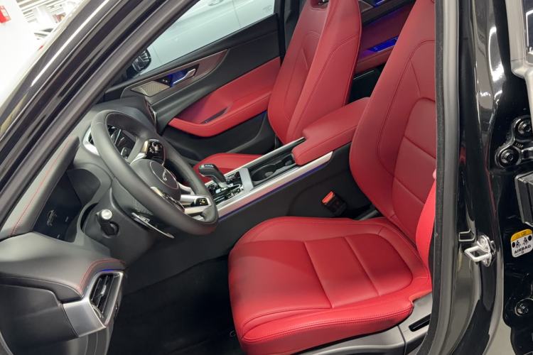 Used Jaguar XEL 2024 2.0T 250 PS R-DYNAMIC S Advanced Sport Edition Left Front Seat