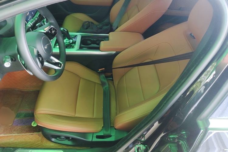 Used Jaguar XEL 2024 2.0T 250 PS R-DYNAMIC S Advanced Sport Edition Left Front Seat