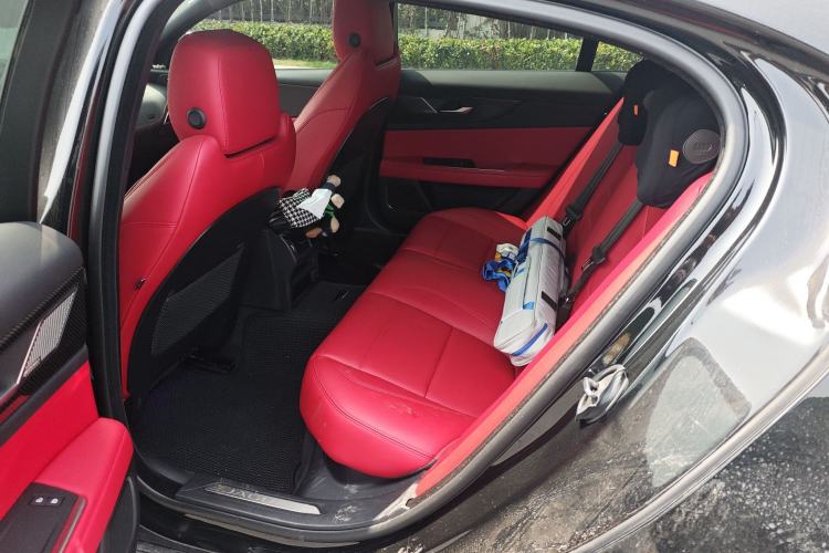 Used Jaguar XEL 2024 2.0T 250 PS R-DYNAMIC S Ebony Black Sport Edition Left Rear Seat