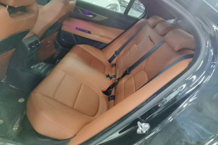 Used Jaguar XEL 2024 2.0T 250 PS R-DYNAMIC S Advanced Sport Edition Left Rear Seat