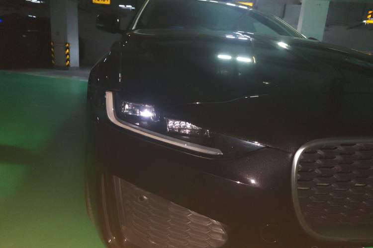 Used Jaguar XEL 2024 2.0T 250 PS R-DYNAMIC S Advanced Sport Edition Right Front Headlight