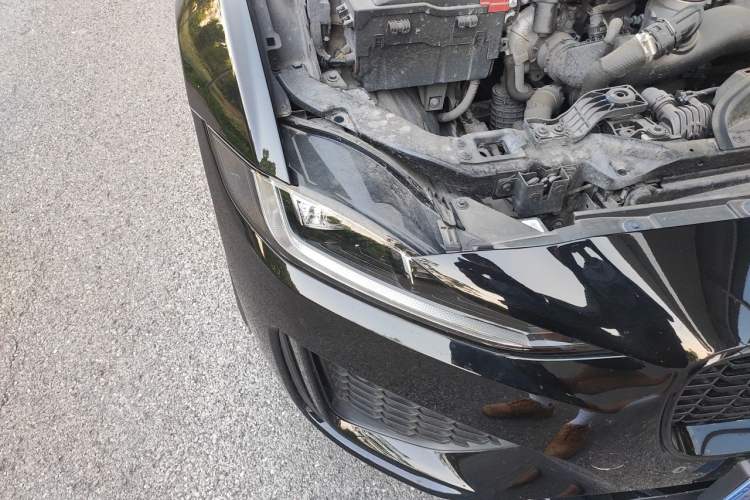 Used Jaguar XEL 2024 2.0T 250 PS R-DYNAMIC S Ebony Black Sport Edition Right Front Headlight