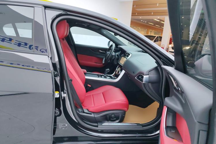 Used Jaguar XEL 2024 2.0T 250 PS R-DYNAMIC S Ebony Black Sport Edition Right Front Seat