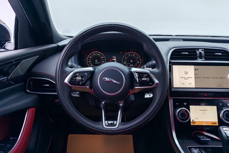 Used Jaguar XEL 2024 2.0T 250 PS R-DYNAMIC S Ebony Black Sport Edition Steering Wheel