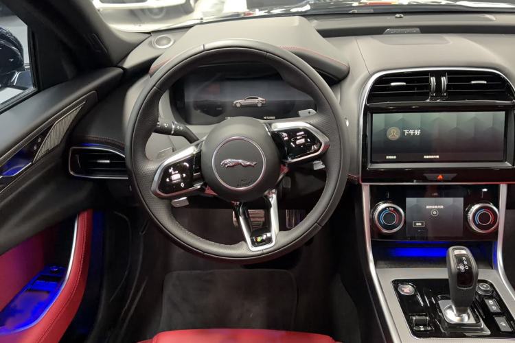 Used Jaguar XEL 2024 2.0T 250 PS R-DYNAMIC S Advanced Sport Edition Steering Wheel