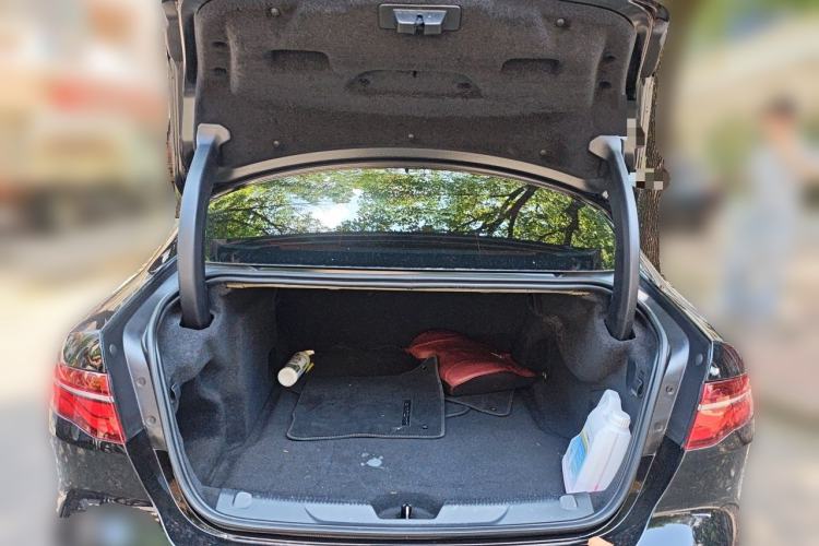 Used Jaguar XEL 2024 2.0T 250 PS R-DYNAMIC S Advanced Sport Edition Trunk