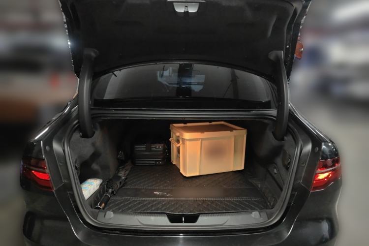 Used Jaguar XEL 2024 2.0T 250 PS R-DYNAMIC S Advanced Sport Edition Trunk
