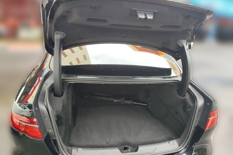 Used Jaguar XEL 2024 2.0T 250 PS R-DYNAMIC S Advanced Sport Edition Trunk