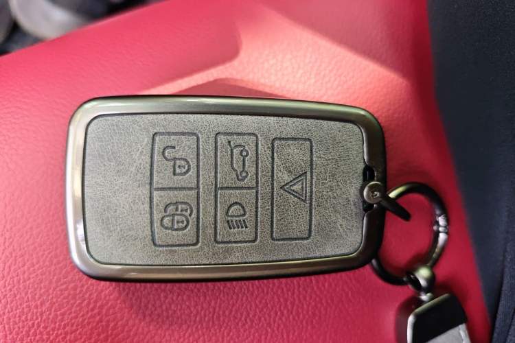 Used Jaguar XEL 2024 2.0T 250 PS R-DYNAMIC S Advanced Sport Edition Vehicle Key