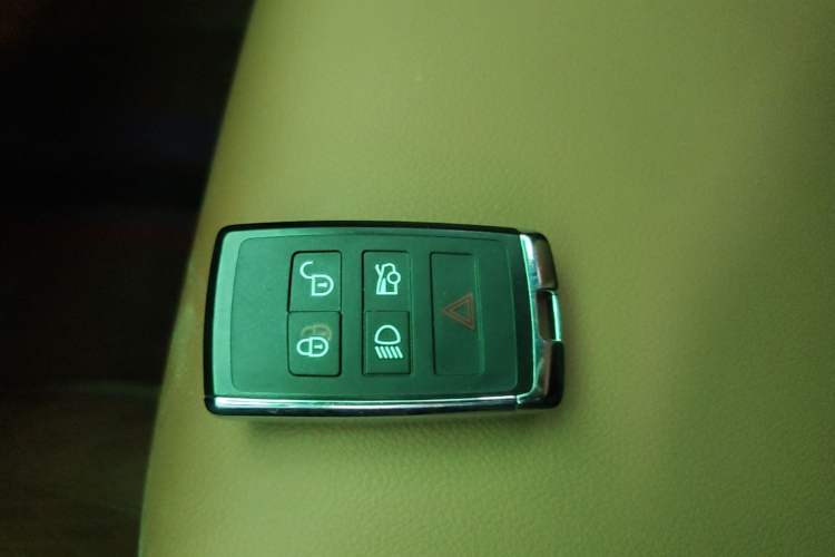 Used Jaguar XEL 2024 2.0T 250 PS R-DYNAMIC S Advanced Sport Edition Vehicle Key