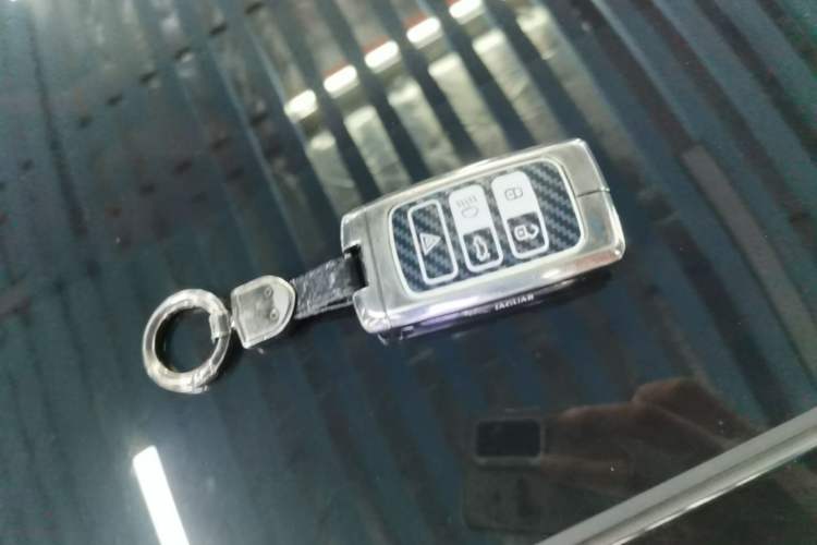 Used Jaguar XEL 2024 2.0T 250 PS R-DYNAMIC S Advanced Sport Edition Vehicle Key