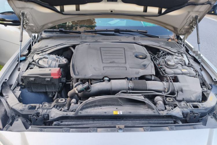 Used Jaguar XEL 2024 2.0T 250 PS R-DYNAMIC S Ebony Black Sport Edition Engine Bay