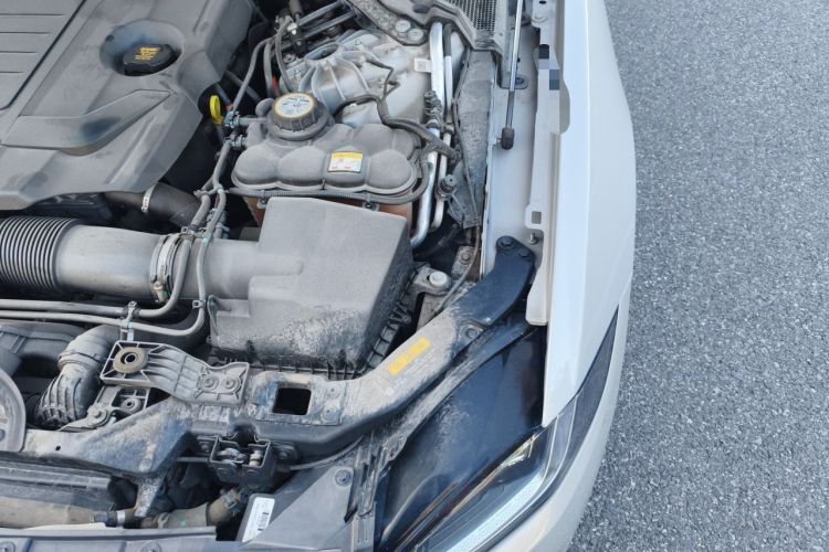 Used Jaguar XEL 2024 2.0T 250 PS R-DYNAMIC S Ebony Black Sport Edition Engine Bay Left