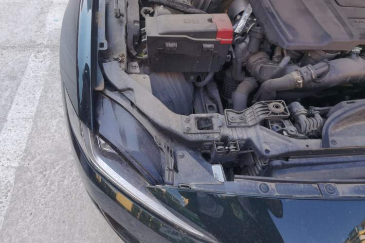 Used Jaguar XEL 2024 2.0T 250 PS R-DYNAMIC S Ebony Black Sport Edition Engine Bay Right