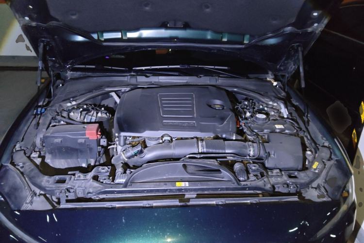Used Jaguar XEL 2024 2.0T 250 PS R-DYNAMIC S Ebony Black Sport Edition Engine Bay