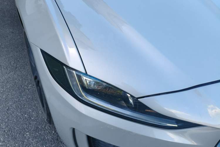 Used Jaguar XEL 2024 2.0T 250 PS R-DYNAMIC S Ebony Black Sport Edition Right Front Headlight