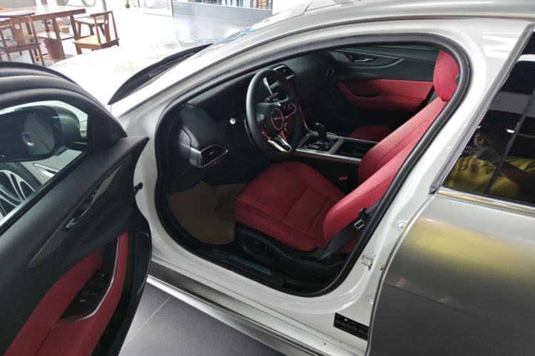 Used Jaguar XEL 2024 2.0T 250 PS R-DYNAMIC S Advanced Sport Edition Driver Seat