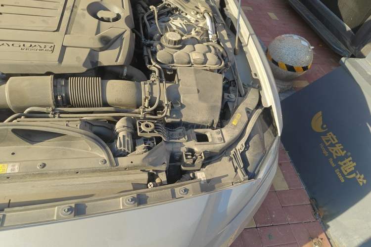 Used Jaguar XEL 2024 2.0T 250 PS R-DYNAMIC S Advanced Sport Edition Engine Bay Left