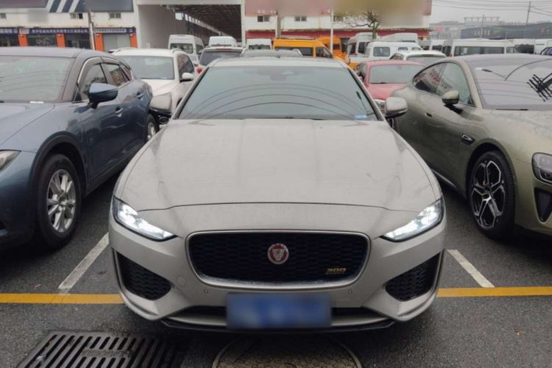 Used Jaguar XEL 2024 2.0T 250 PS R-DYNAMIC S Advanced Sport Edition Front