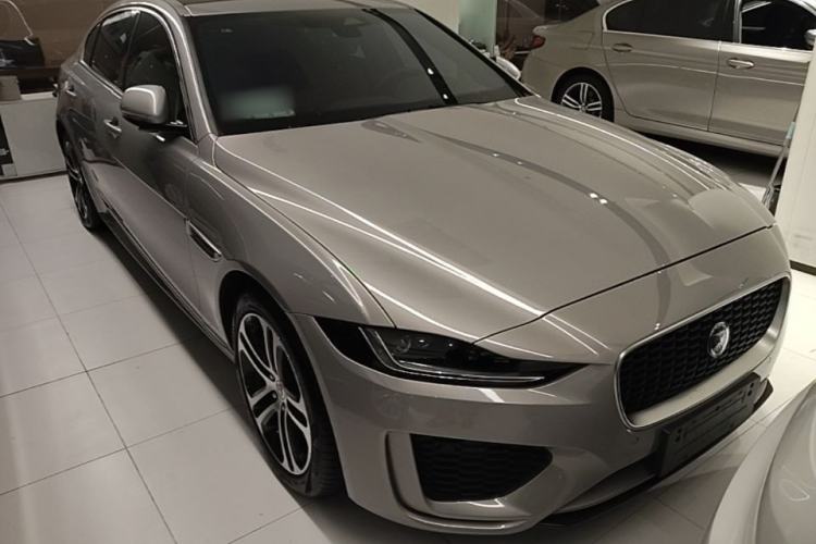 Used Jaguar XEL 2024 2.0T 250 PS R-DYNAMIC S Advanced Sport Edition Front Right 45 Deg