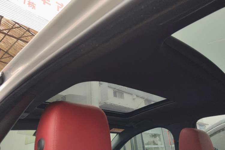 Used Jaguar XEL 2024 2.0T 250 PS R-DYNAMIC S Advanced Sport Edition Headliner