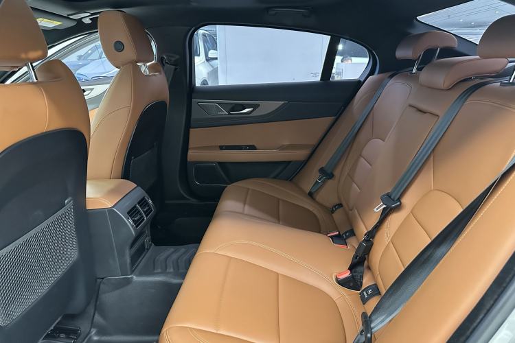 Used Jaguar XEL 2024 2.0T 250 PS R-DYNAMIC S Advanced Sport Edition Interior 12