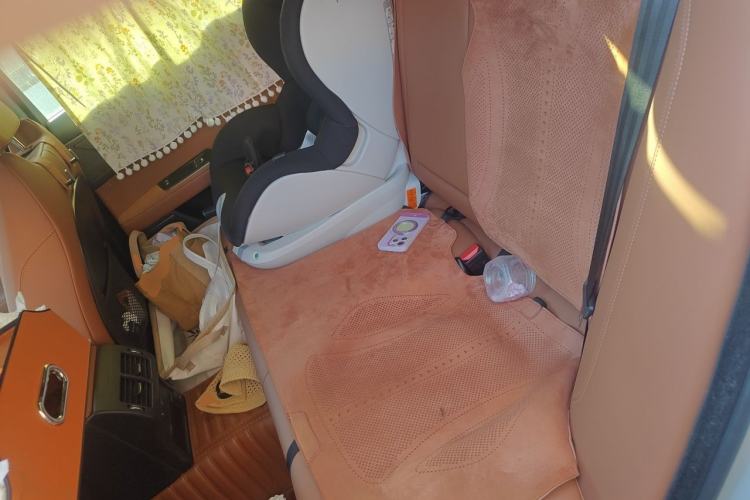 Used Jaguar XEL 2024 2.0T 250 PS R-DYNAMIC S Advanced Sport Edition Left Rear Seat