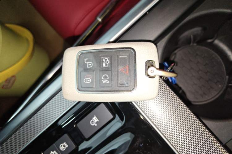 Used Jaguar XEL 2024 2.0T 250 PS R-DYNAMIC S Advanced Sport Edition Vehicle Key