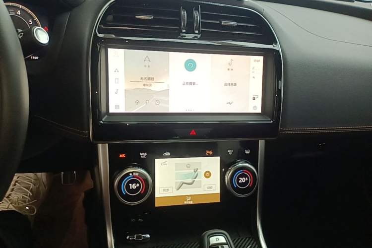 Used Jaguar XEL 2024 2.0T 250 PS R-DYNAMIC S Ebony Black Sport Edition Audio And AC Panel